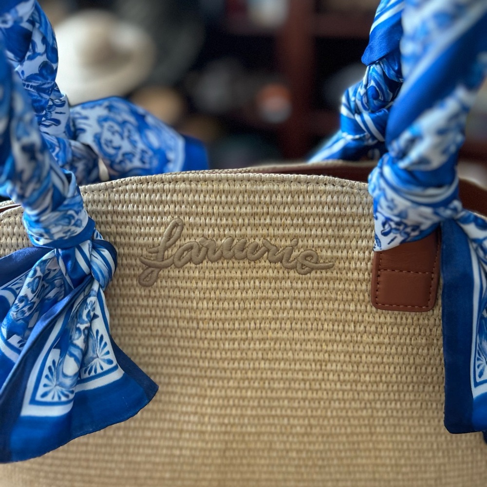 Farm Rio Blue Garden Tiles Raffia Shell Tote - Picture 8 of 16
